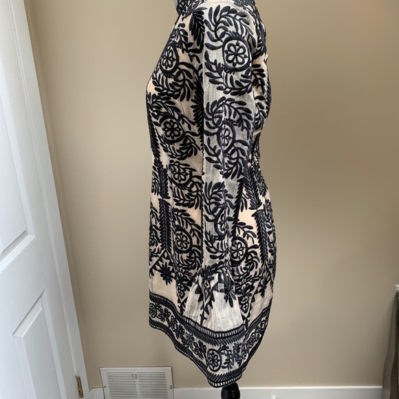 Missguided Black Lace Frill Sleeve Shift Dress - Picture 5 of 6